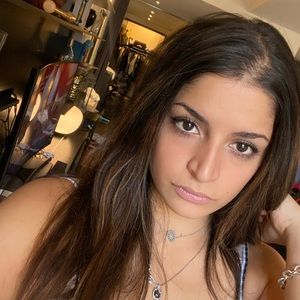 Meet your Posher, Rhonda